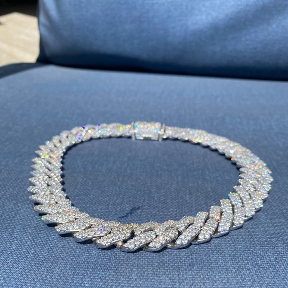 Cuban link - Picture 2 of 5